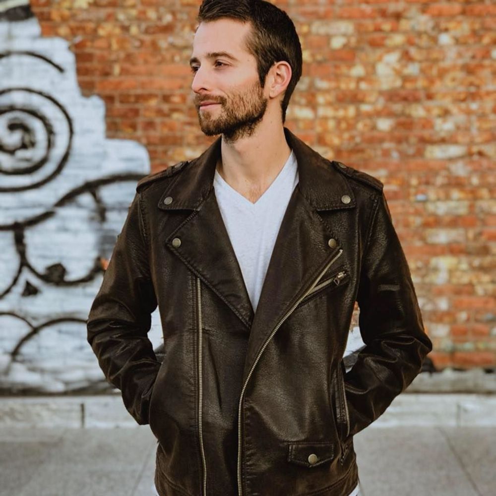 Meet your Posher, Adam